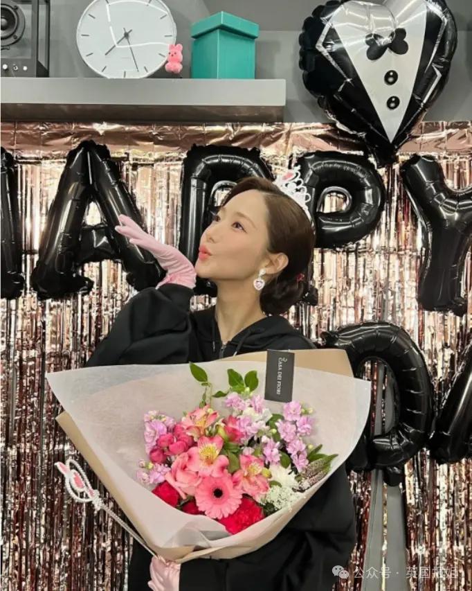 女星暴瘦至37kg！曾收诈骗犯前男友2.5亿生活费？