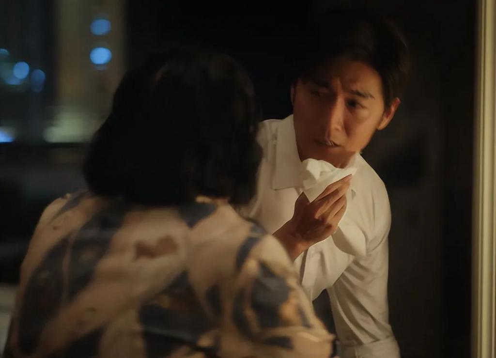 别再尬演情妇了！这是迷倒男人该有的皮囊？
