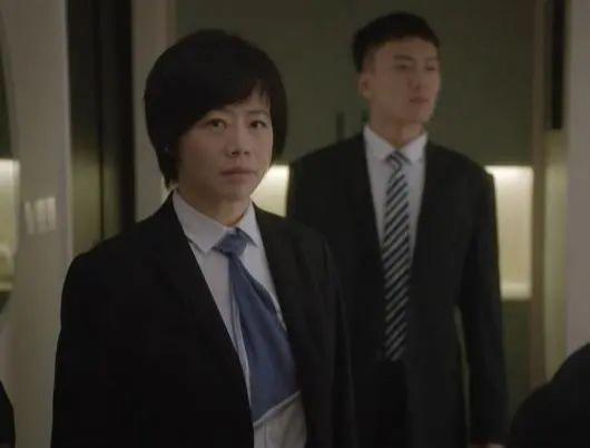 别再尬演情妇了！这是迷倒男人该有的皮囊？