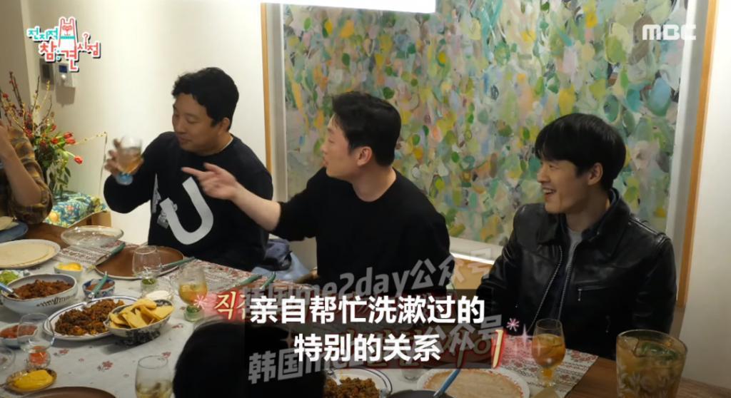 成了明星忘了同学？他是真的重情重义