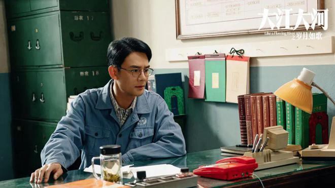 等了4年，《大江大河3》开局“爆头”，不输前两部？