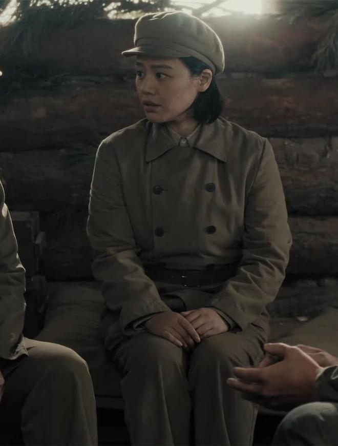 《侦察英雄》的最大败笔，为了培养男女主感情给女主加戏