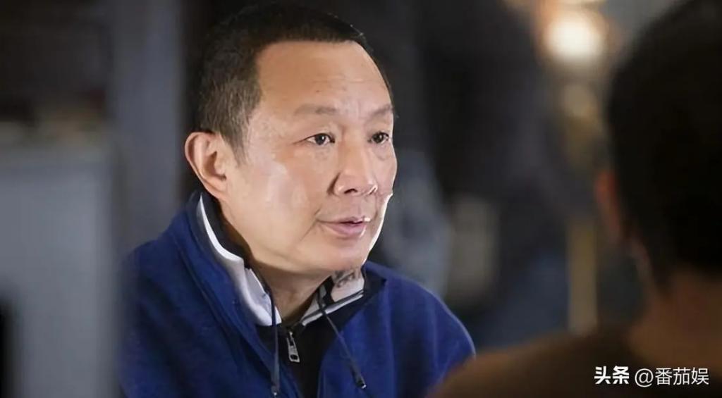 他爱上小23岁的宋佳，结婚5次！不顾儿子，和刘蓓离婚