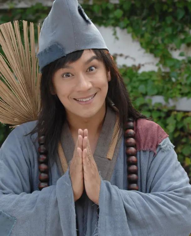 同居四年后分手，佘诗曼成“三料视后”，他却只能演烂片