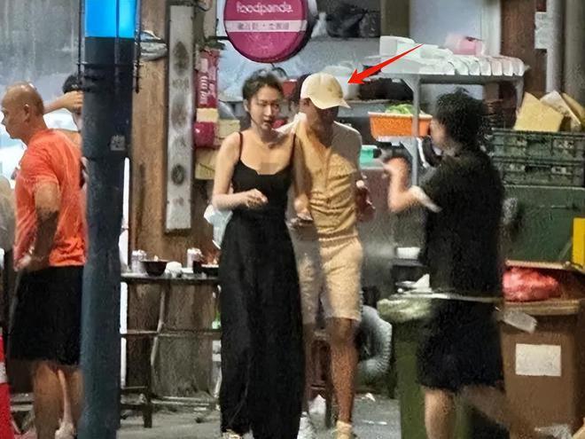 汪小菲霸气维护新女友，狂赞女方现实更美，张颖颖深夜痛哭