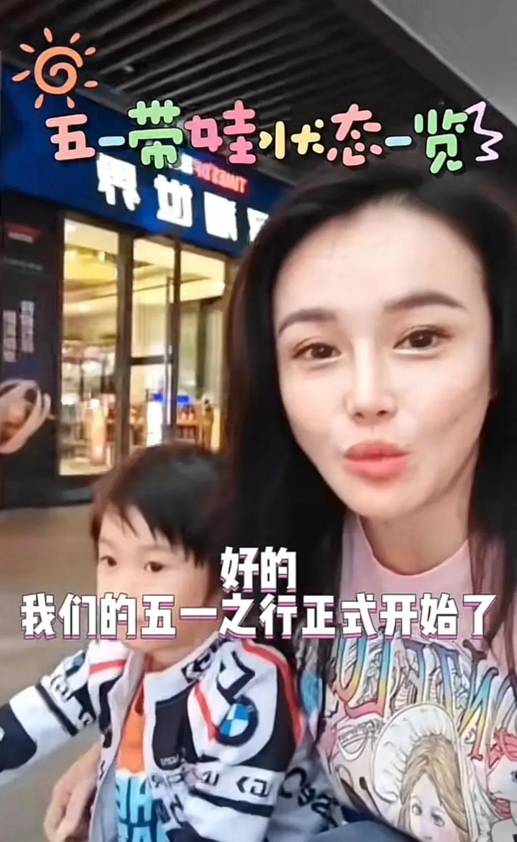 还记得《爸爸去哪儿》里的轩轩吗？一米七五啦？