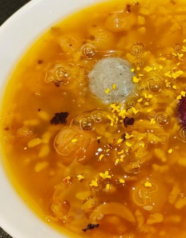 众星欢乐过腊八:刘诗诗杨紫晒腊八粥,张馨予在雪地打滚