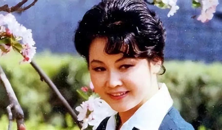 李谷一：初婚嫁给恩师，二婚嫁给粉丝，两任丈夫已离世