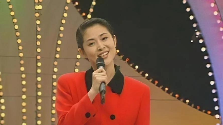 倪萍否认整容，五段感情大多被辜负，为儿子看病倾家荡产