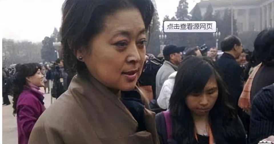 倪萍否认整容，五段感情大多被辜负，为儿子看病倾家荡产