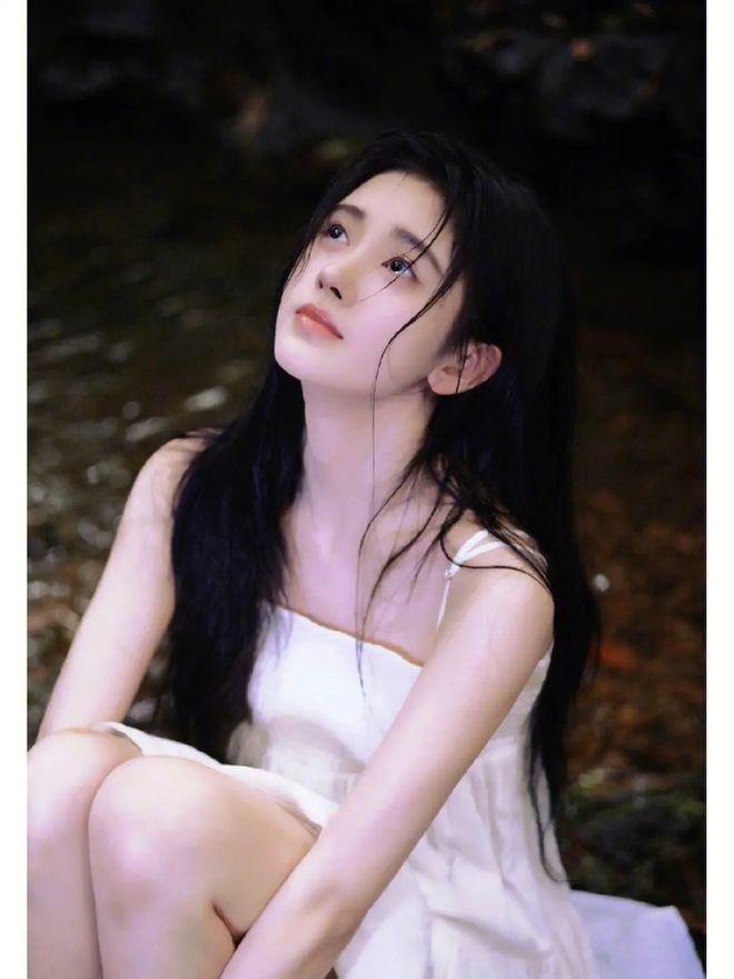 于正新剧开机，一语双关搞内涵：让来不了的人去死吧！