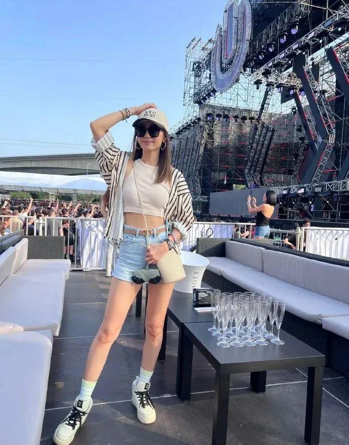 次次都艳压女主，但就是火不了？