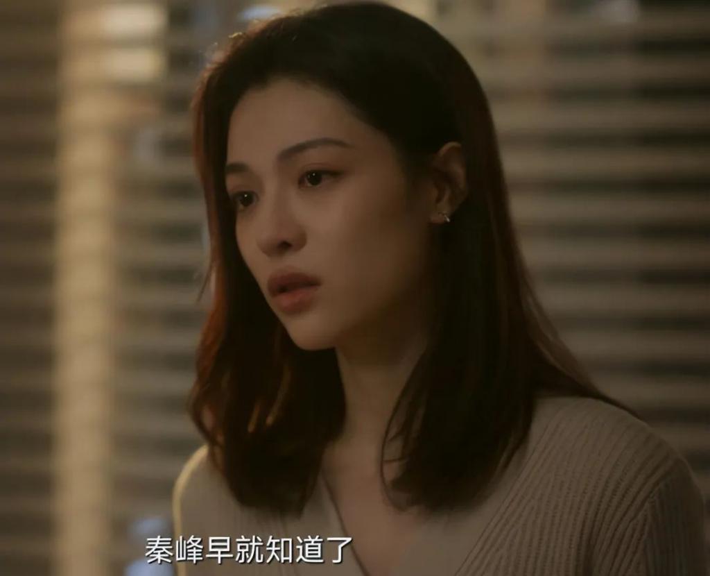 当钟楚曦和江疏影站一起，我才明白骨相美和皮相美的区别