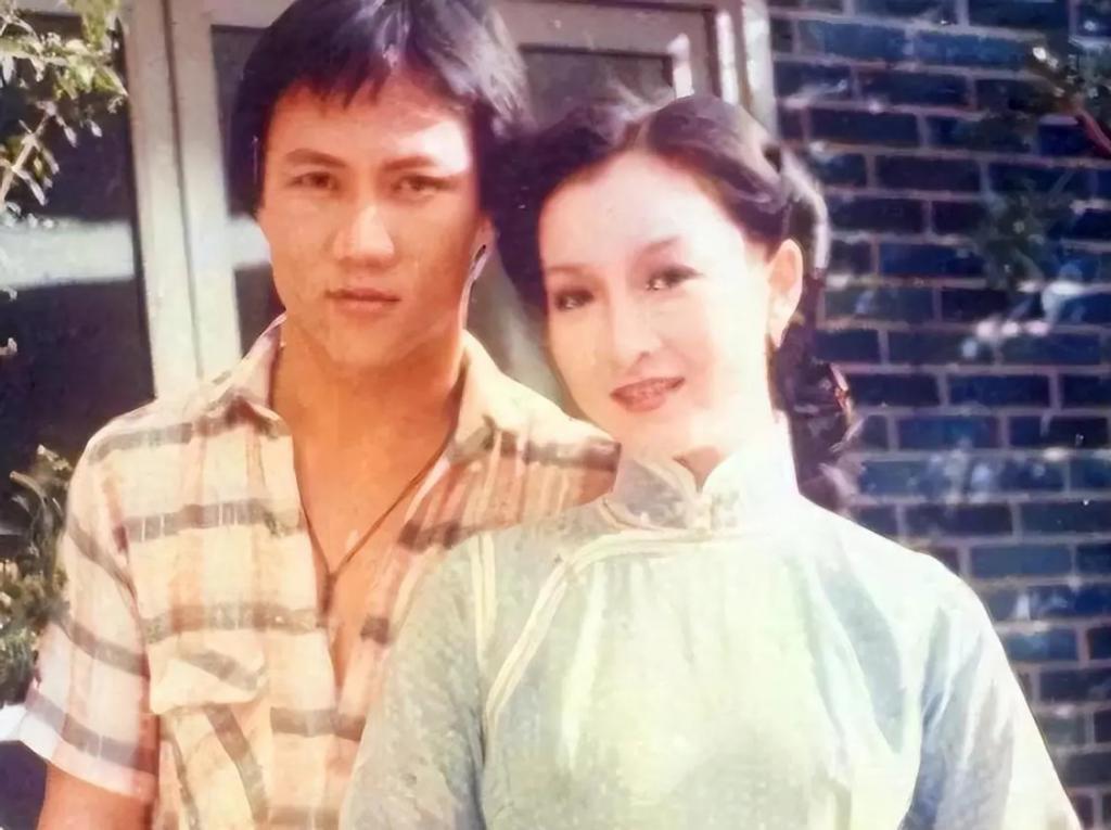 曾因赵雅芝剃度出家的“霍元甲”，如今只是一72岁普通老头