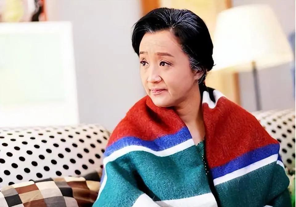 至今没生孩子的4位中老年女星，亿万身家没子女继承
