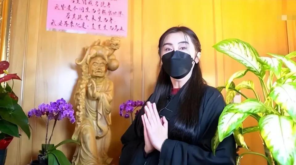 至今没生孩子的4位中老年女星，亿万身家没子女继承
