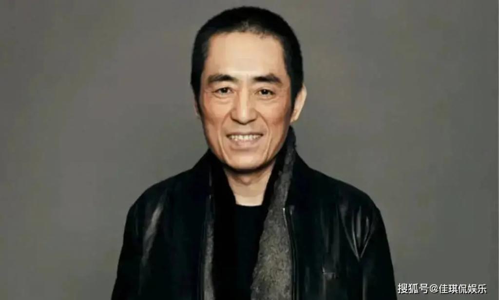 张艺谋现任妻儿和前妻之女同乐！罕晒三世同堂大合照