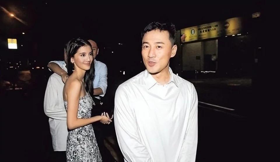 梁洛施谈过往：港圈诸多“捞女”，为何嫁豪门的寥寥无几