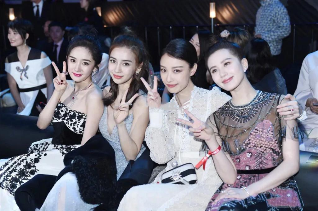 杨颖，复出无望