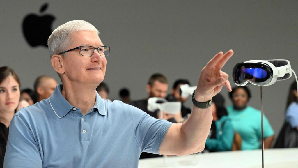 苹果Vision Pro，被华强北啃了