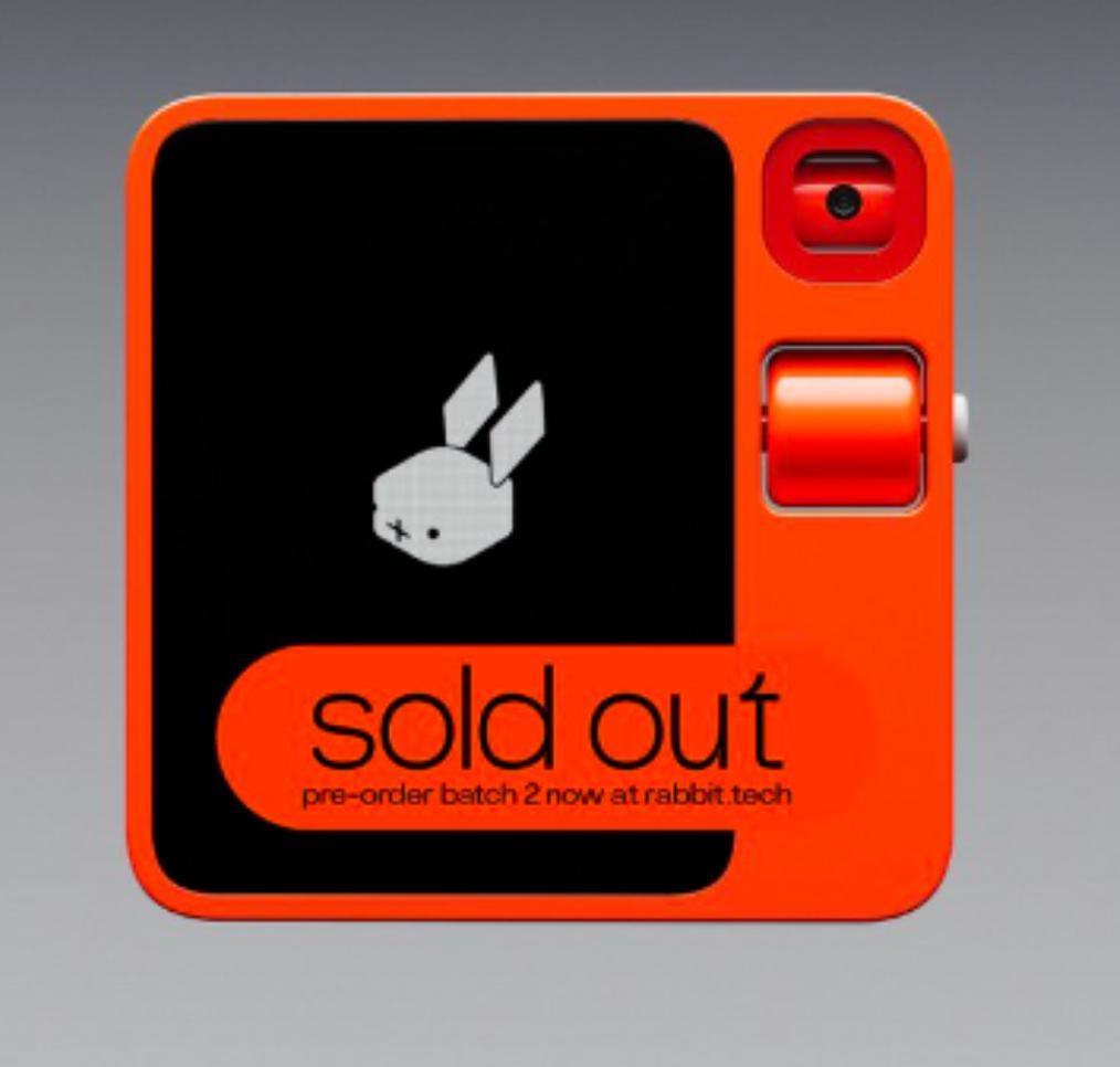 Vision Pro是“奢华的过去”，R1才是“简约的未来”？