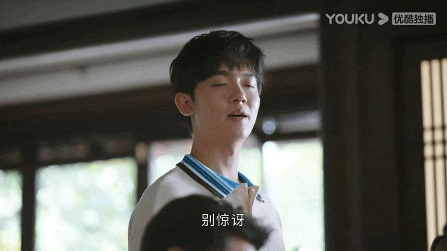 「癫剧」，是突然“发癫”还是早有“异动”？