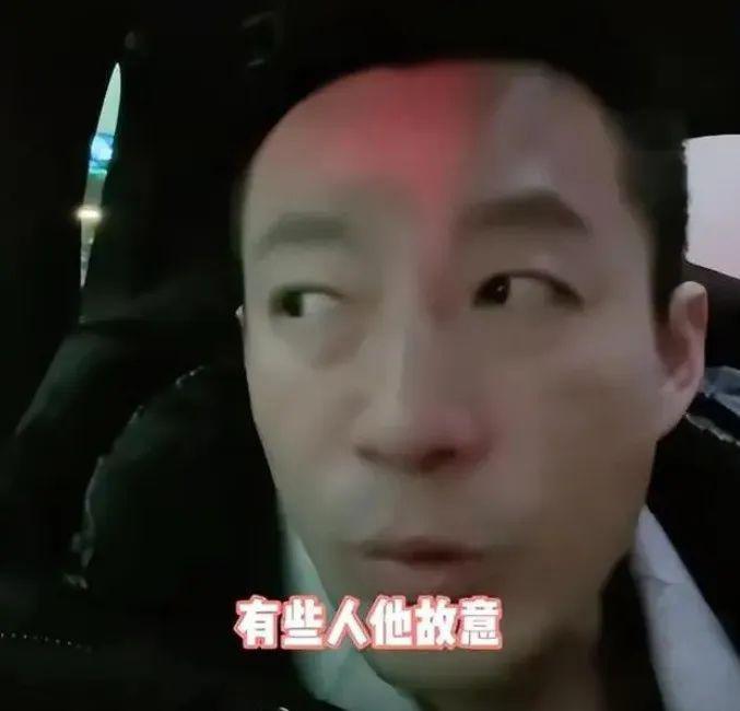 汪小菲维护新女友，狂赞女方现实更美，张颖颖深夜痛哭