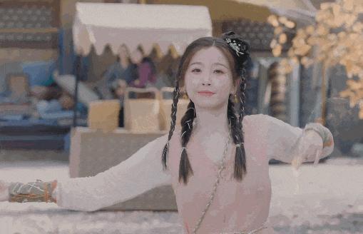 长着“胖头鱼脸”却要演第一美女，谁的审美出了问题？