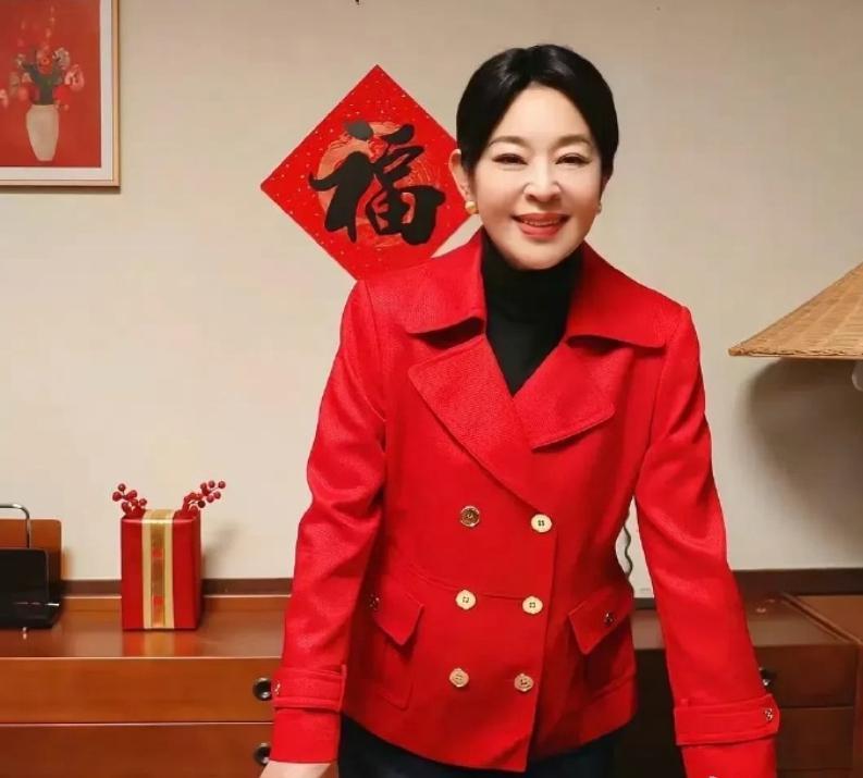 离了！伺候大导演6年，国民主持承认被绿…
