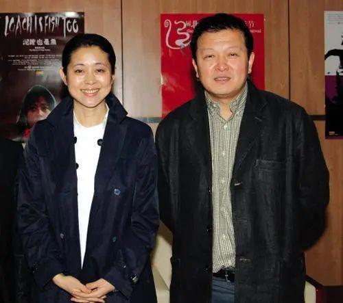 离了！伺候大导演6年，国民主持承认被绿…