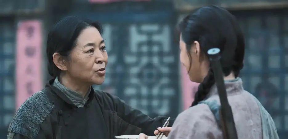 离了！伺候大导演6年，国民主持承认被绿…