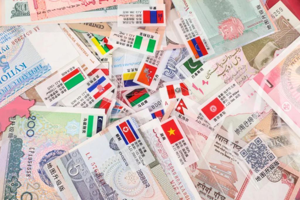 红包界劳斯*斯，把100国100张外币塞进红包，隔壁小孩都馋哭了！