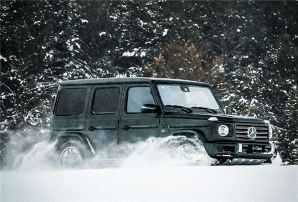V8发动机终成绝唱！奔驰G 500典藏版上市：售价239万元