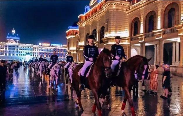 16亿建马场、造“故宫”…豪华总部大楼，不只哈药六厂