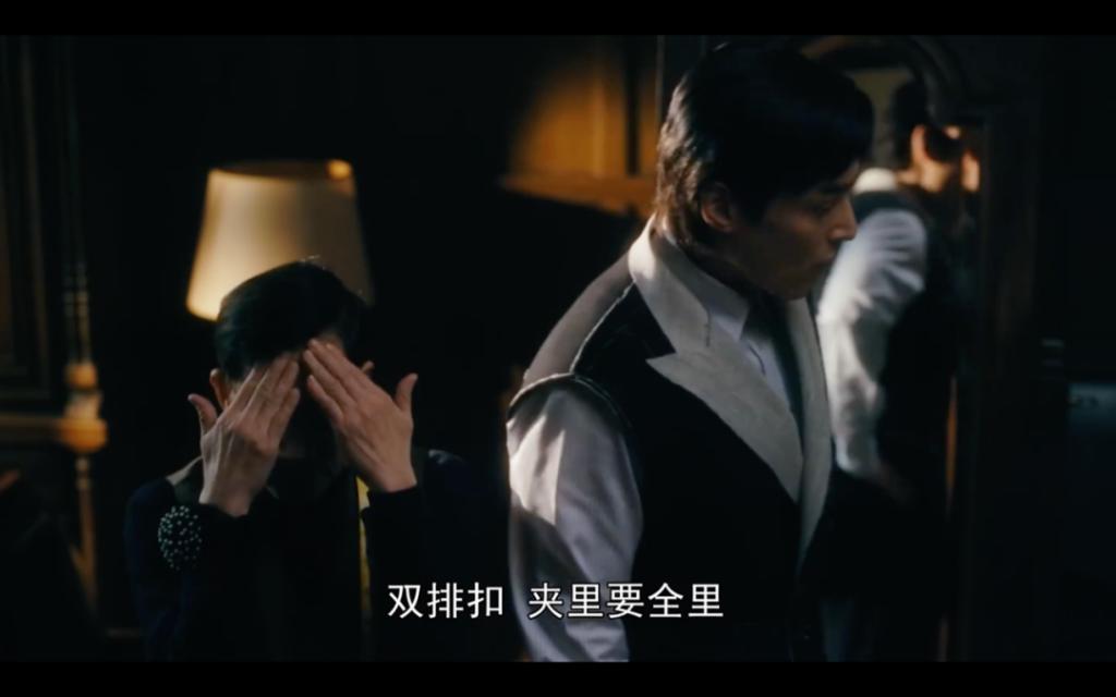 彻底疯狂，全行业开撕！