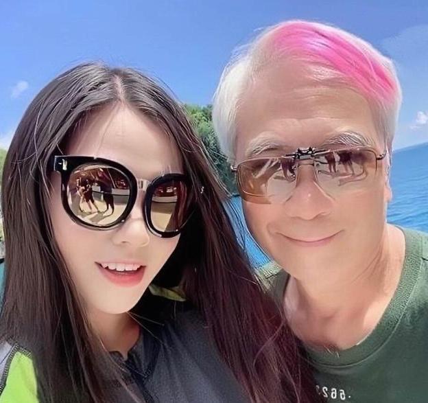 “爷孙恋”女主被曝欠钱和债主发生关系，李龙基发声：心情很乱