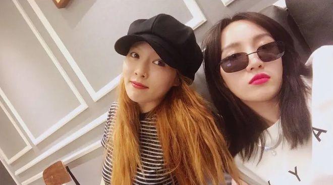 泫雅官宣恋情后：孟佳取关、粉丝关站，男方黑历史被骂太脏