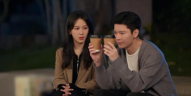 杨紫《要久久爱》首播遭差评：演技一成不变，比范丞丞老太多