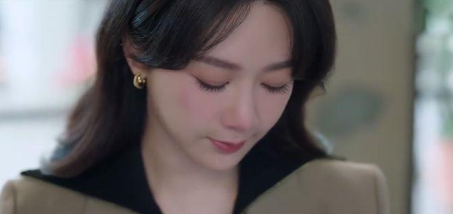 杨紫《要久久爱》首播遭差评：演技一成不变，比范丞丞老太多