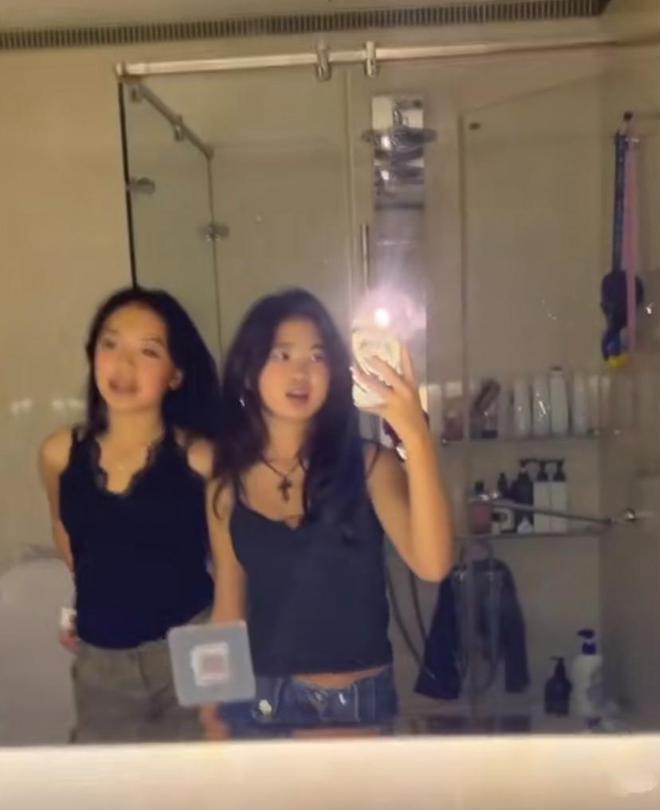 曹格女儿近状曝光，13岁Grace穿搭清凉显成熟