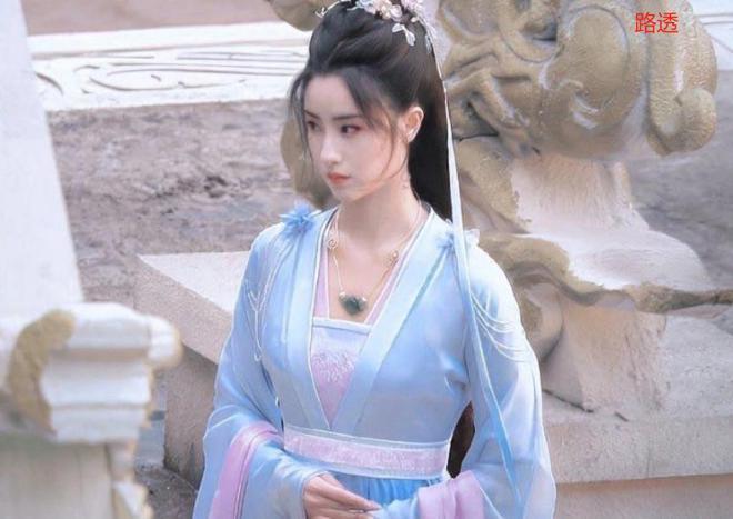 《仙剑》新剧获差评，毛晓慧虞书欣被嘲，才懂旧版多惊艳