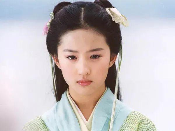 《仙剑》新剧获差评，毛晓慧虞书欣被嘲，才懂旧版多惊艳