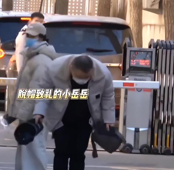 春晚第二次联排：杨幂魏大勋先后现身，宋轶一身大牌