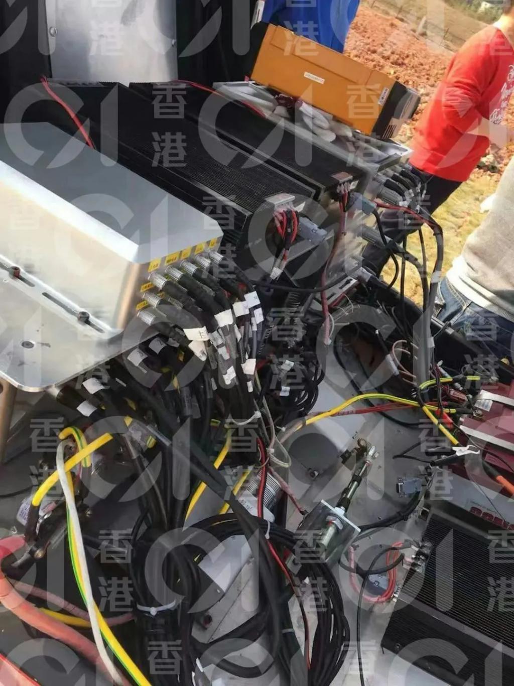 73岁李龙基未婚妻再被爆猛料！曾与一男子借钱后失踪？