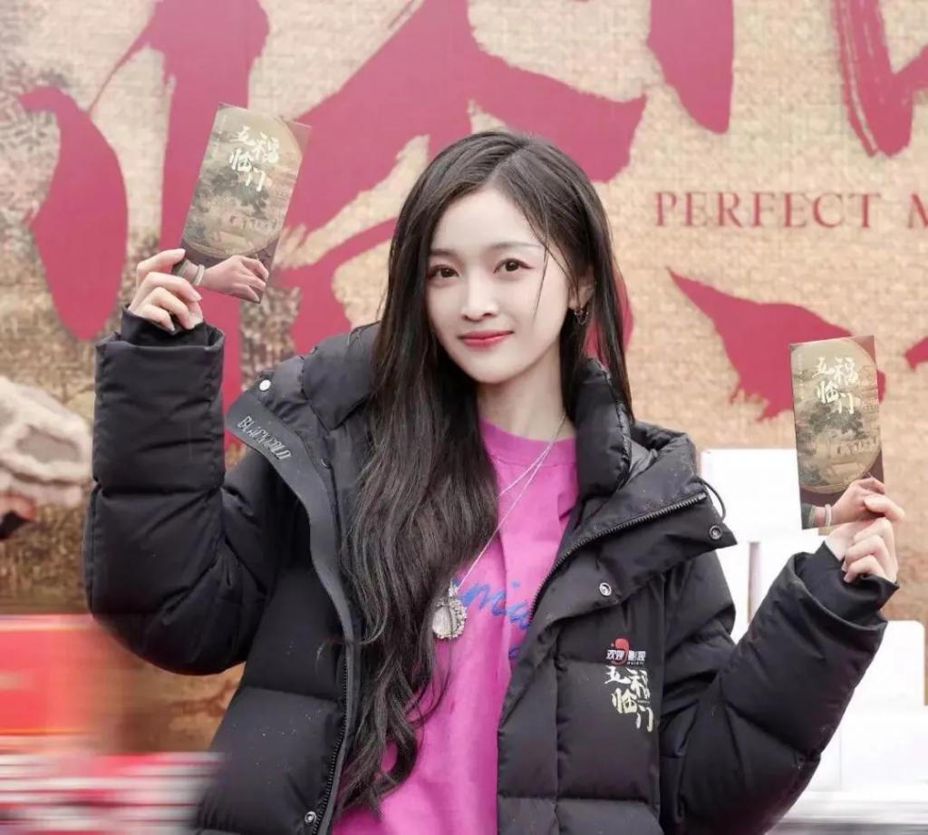 明明是她嘴贱，怎么还先卖惨了？