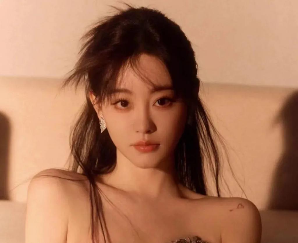 明明是她嘴贱，怎么还先卖惨了？