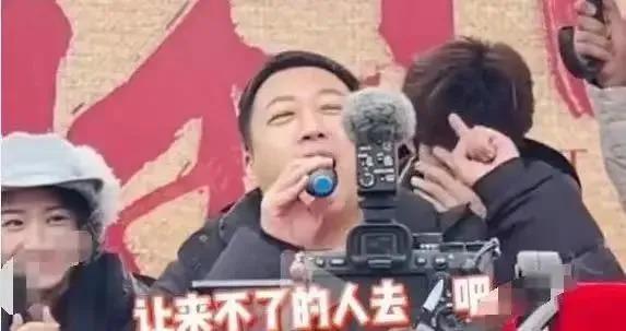 明明是她嘴贱，怎么还先卖惨了？