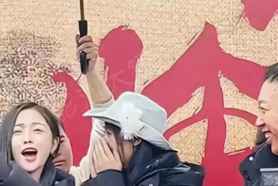 明明是她嘴贱，怎么还先卖惨了？