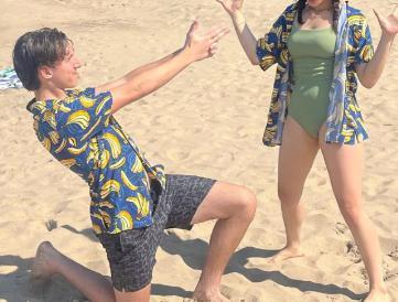 黄多多私照曝光，评论区：小孩子别穿成这样！