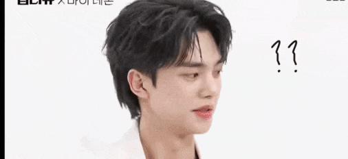 根本藏不住，他说话都盯着她的嘴唇看诶